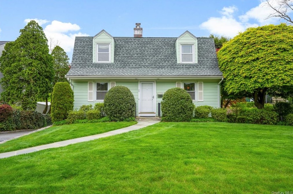 25 Miller Terrace, White Plains, NY 10607