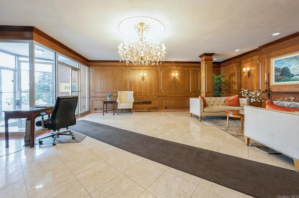 499 N Broadway #4a, White Plains, NY 10603