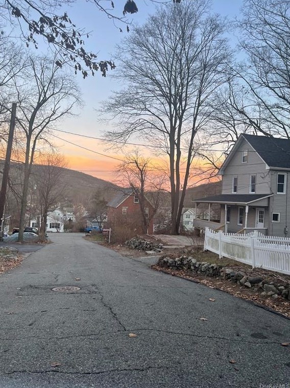 21 Fulton Pl, Hillburn, NY 10931