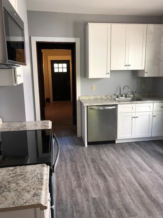 21 Roosevelt Ave, Poughkeepsie, NY 12601