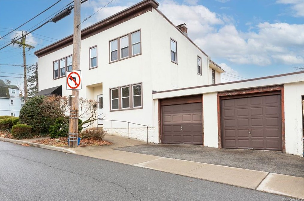 167 Brook St #2, Scarsdale, NY 10583