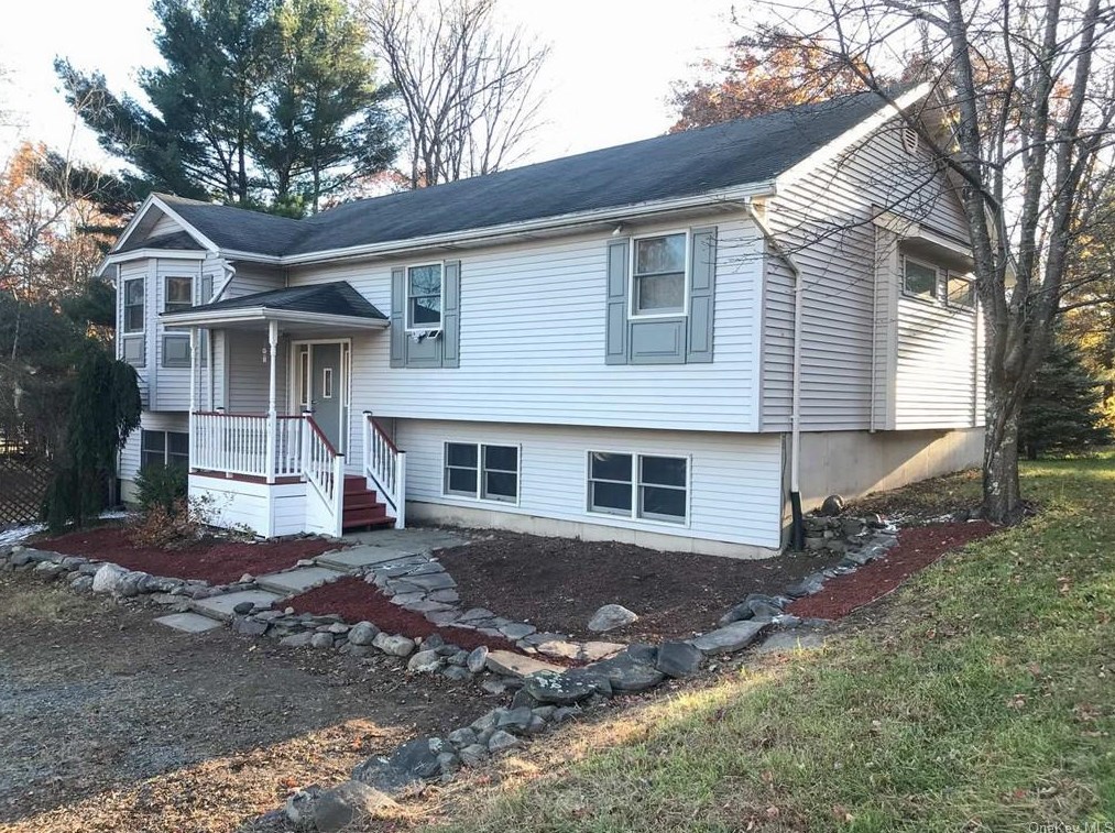 43 Martins Rd, Huguenot, NY 12746