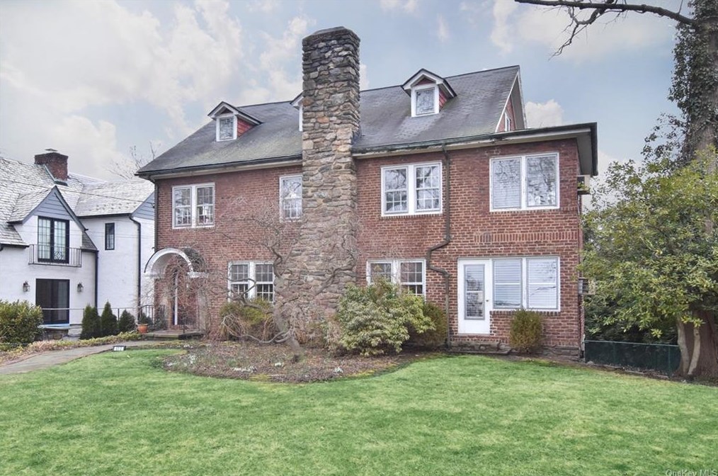 610 Esplanade, New Rochelle, NY 10803