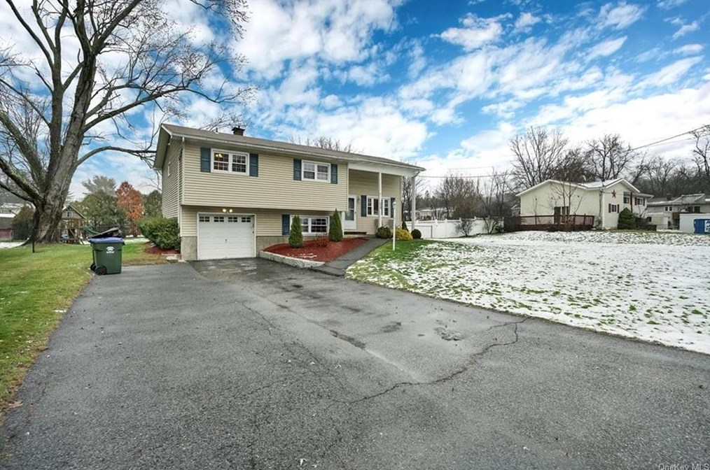 310 Lake Shore Dr, Monroe, NY 10950