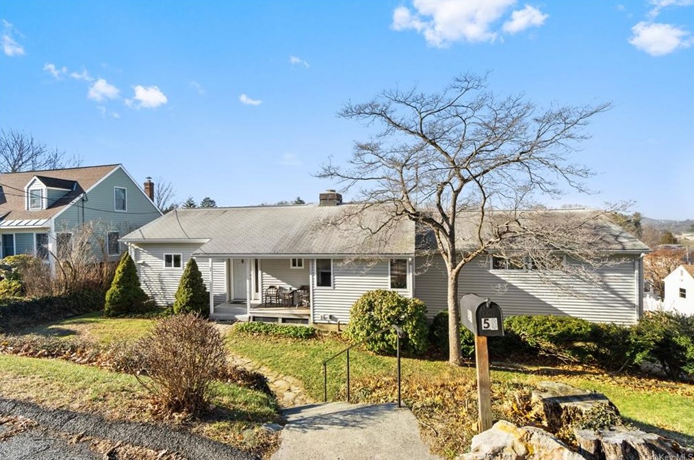 56 Livingston Ave, Valhalla, NY 10595