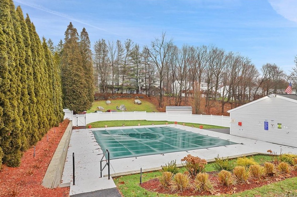 1903 Kings Way, Kent Lakes, NY 10512
