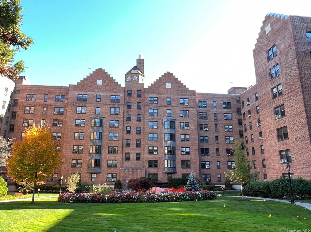 196 Garth Rd #6f, Scarsdale, NY 10583