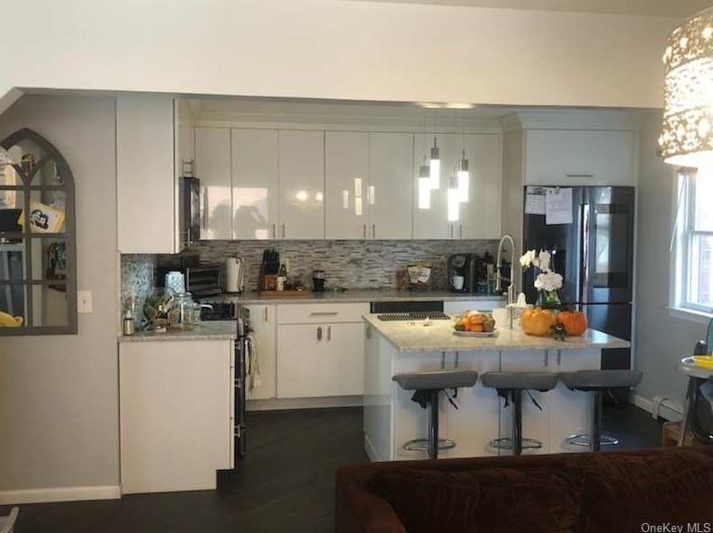 14 Altamont Pl #2, Yonkers, NY 10704