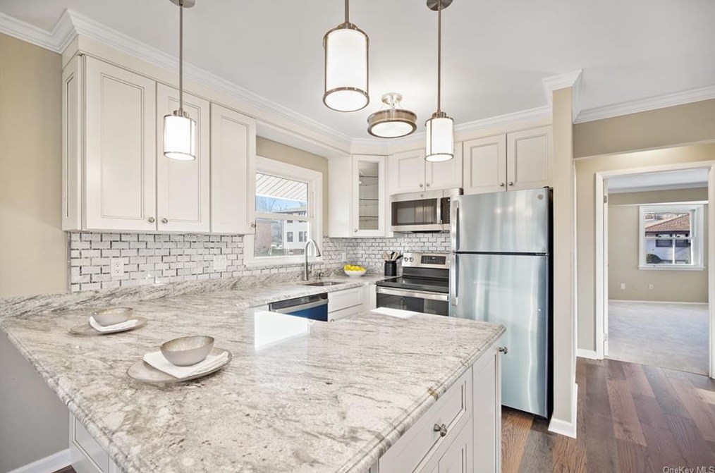 17 Hastings Ct #e, Yorktown Hgts, NY 10598