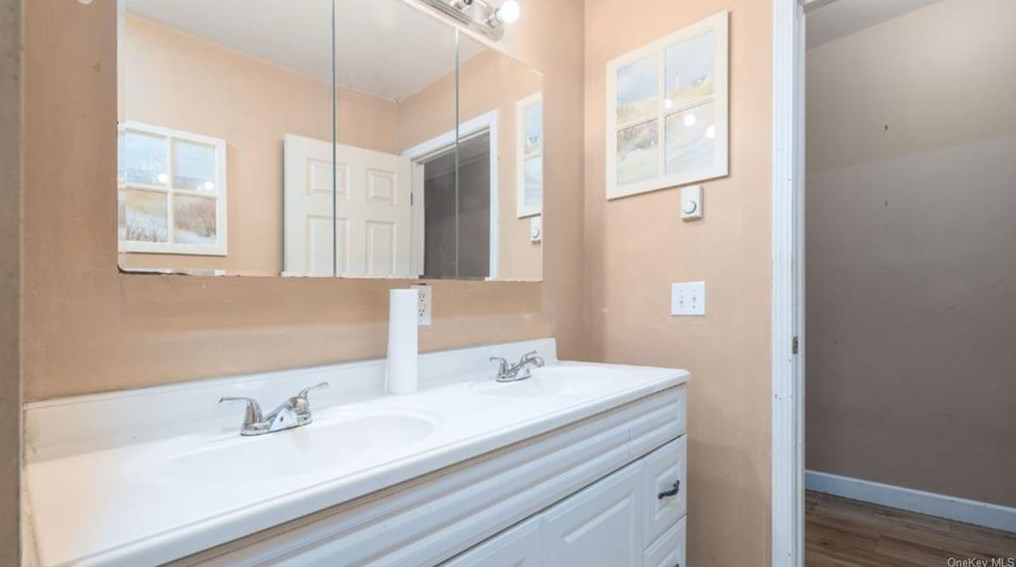 106 Hudson St, Port Jervis NY  12771-1415 exterior