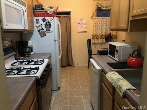 106 Hudson St, Port Jervis NY  12771-1415 exterior