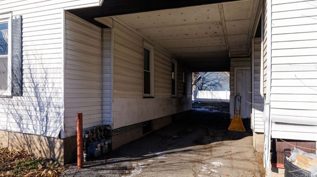 106 Hudson St, Port Jervis NY  12771-1100 exterior