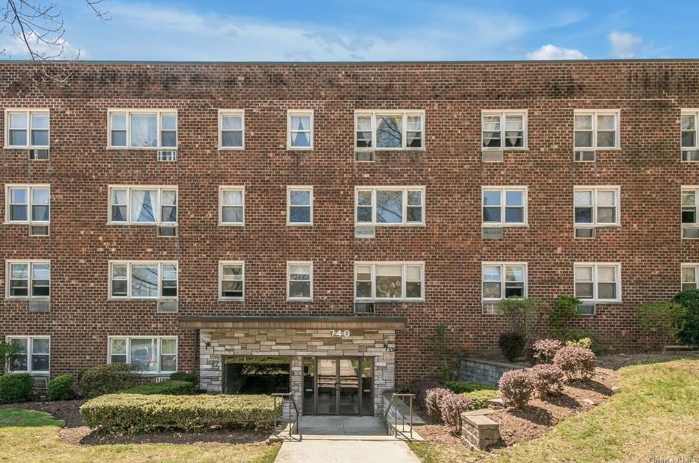 740 Tuckahoe Rd #3e, Yonkers, NY 10710