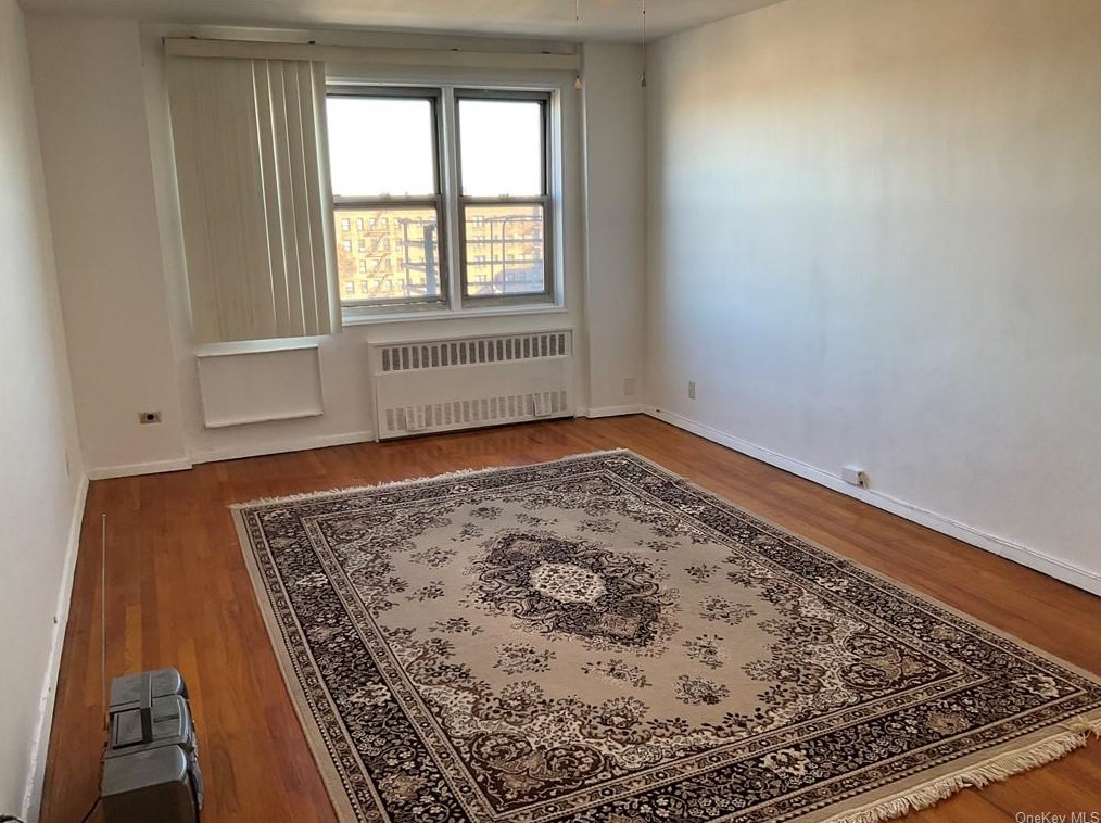 52 Yonkers Ter, Yonkers NY  10704-3316 exterior