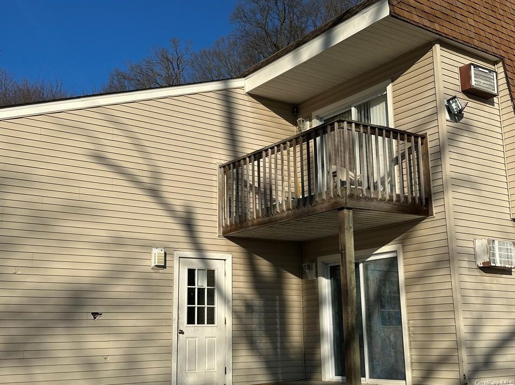 2 School St #3d, Poughkeepsie, NY 12601