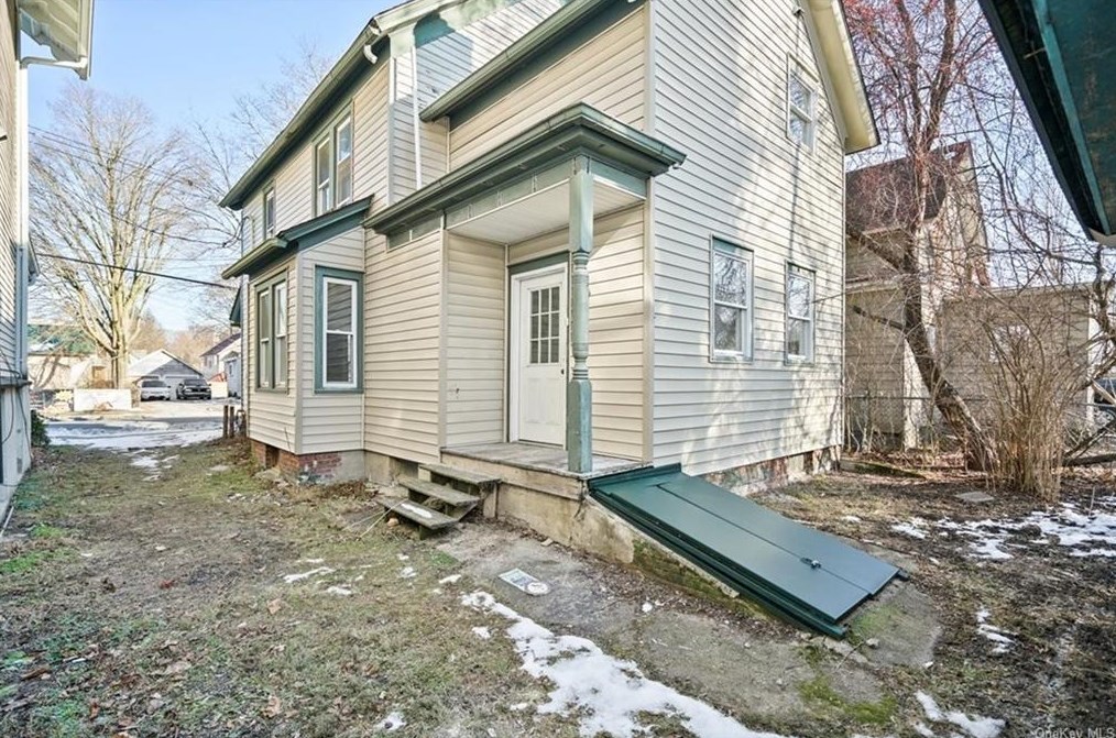 101 Ball St, Port Jervis NY  12771-2624 exterior
