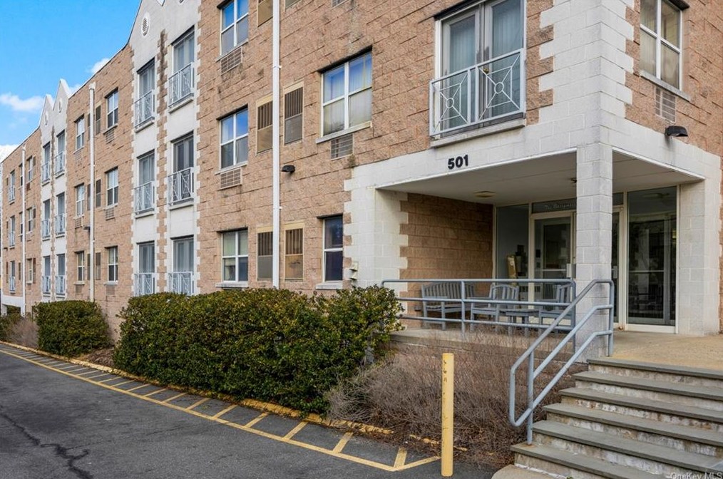 501 N Barry Ave Apt 3f, Mamaroneck, NY