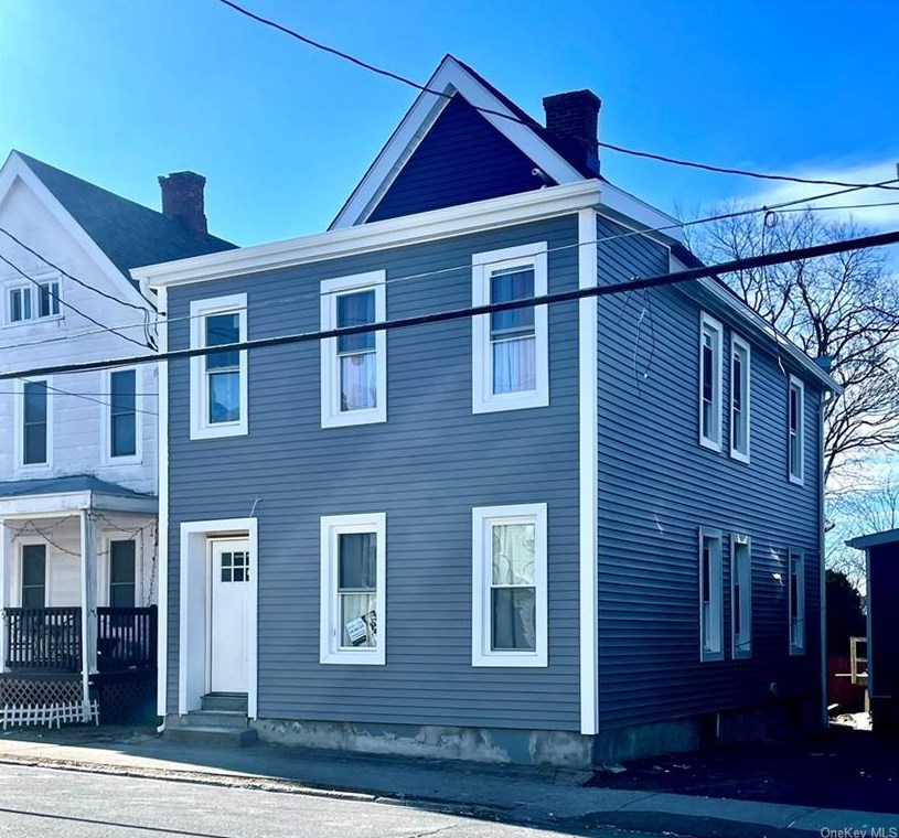 24 Prince St, Middletown, NY 10940