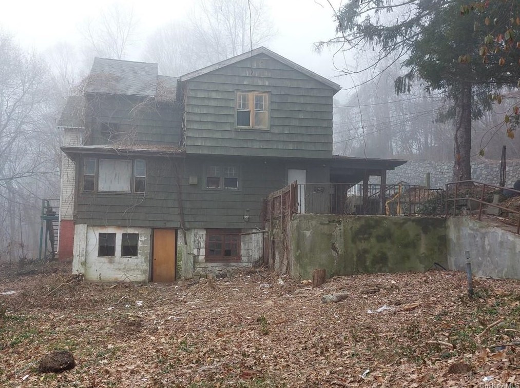 1658 Howard St, Peekskill, NY 10566