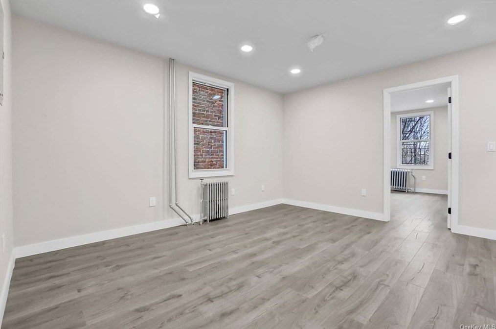 305 Union Ave, New Rochelle, NY 10801