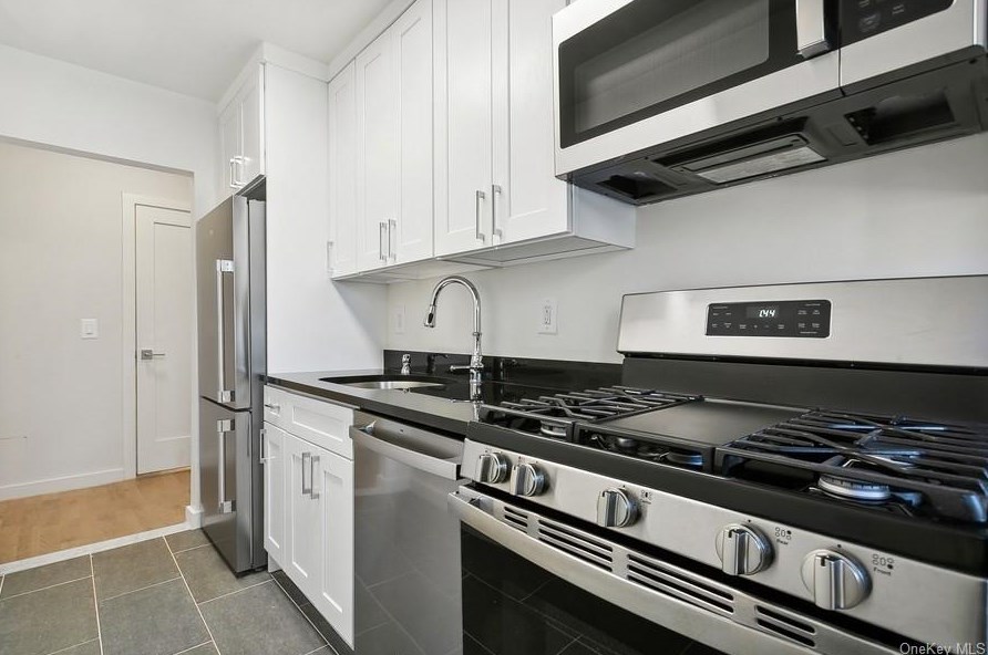 18 Palmer Ave #7, Yonkers, NY 10708