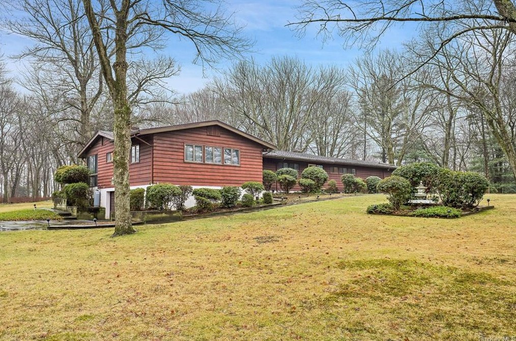 6 Trudy Ln, Bedford, NY 10506
