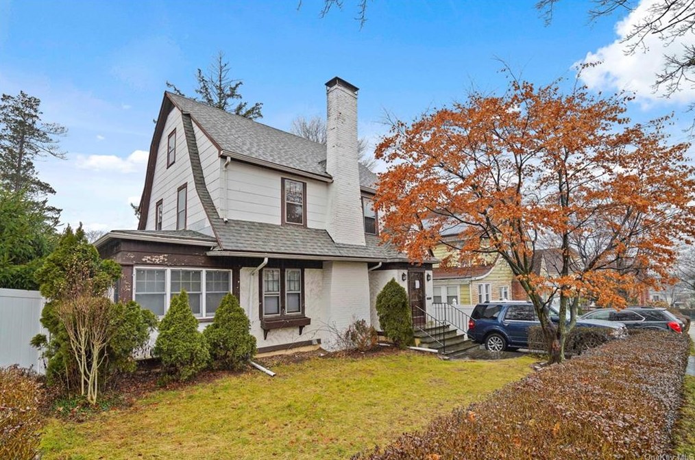 29 Lincoln Ave, White Plains, NY 10606