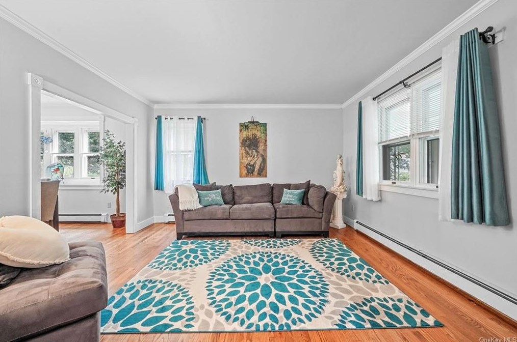 69 Montgomery St, Goshen NY  10924-1514 exterior