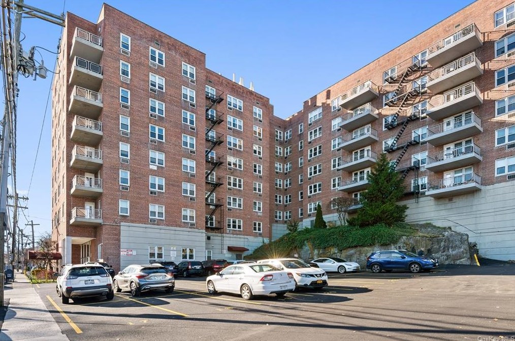 495 Odell Ave #2a, Yonkers, NY 10703
