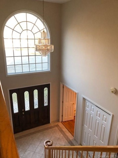 1 Anna Ct, Stony Point, NY 10980