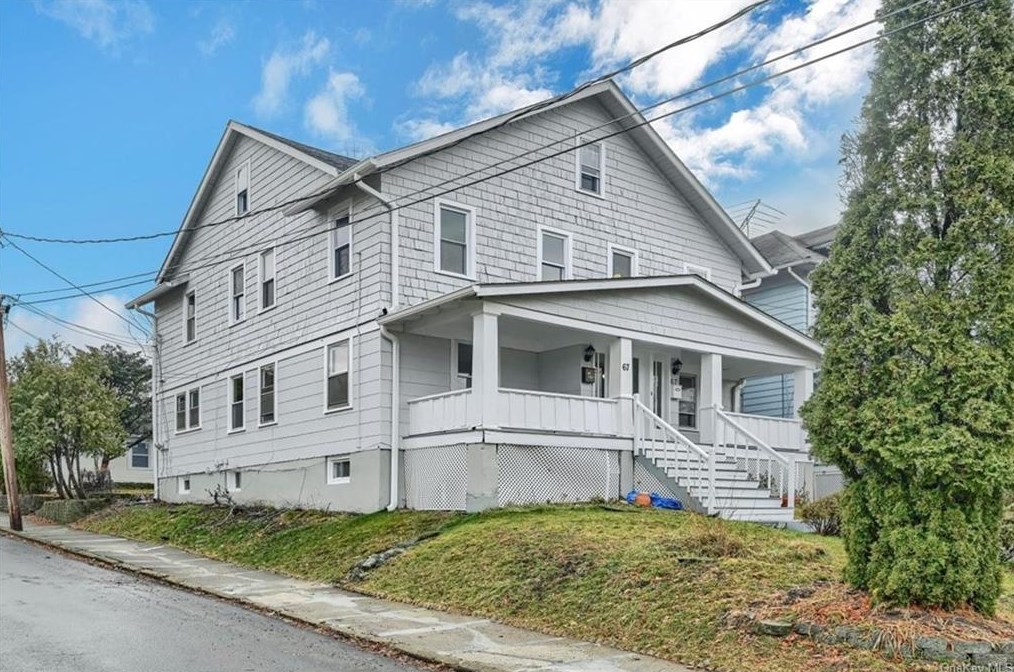 67 1/2 Watkins Ave, Middletown, NY 10940