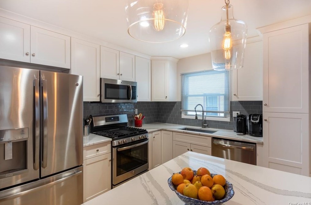 73 Virginia Ave #2, Dobbs Ferry, NY 10522
