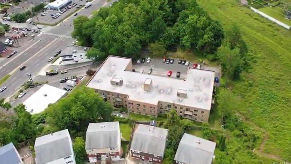 2035 Central Park Ave, Yonkers NY  10710-2445 exterior