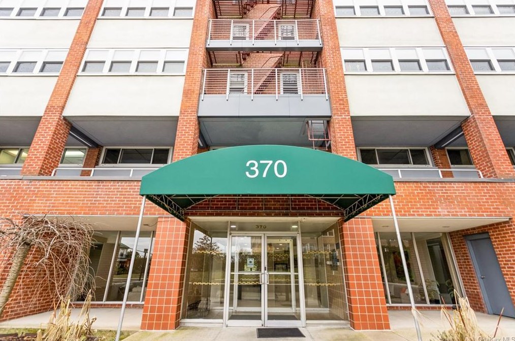 370 Westchester Ave #4a, Rye Brook, NY 10573
