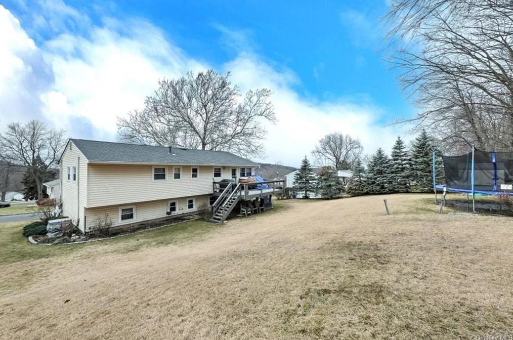 33 Pine Hill Rd, Monroe NY  10950-2114 exterior