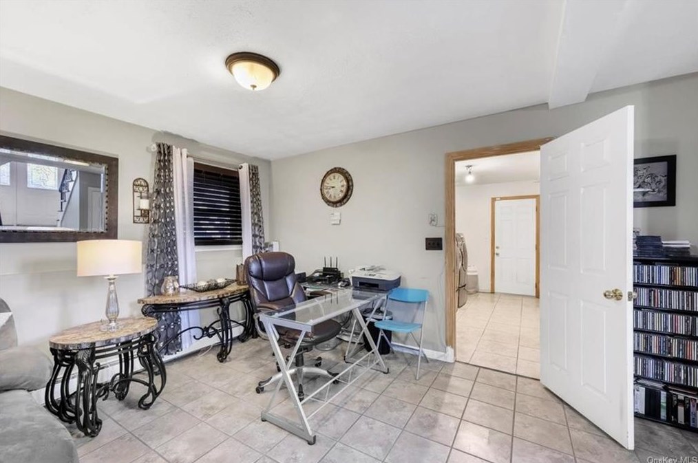 33 Pine Hill Rd, Monroe NY  10950-2114 exterior