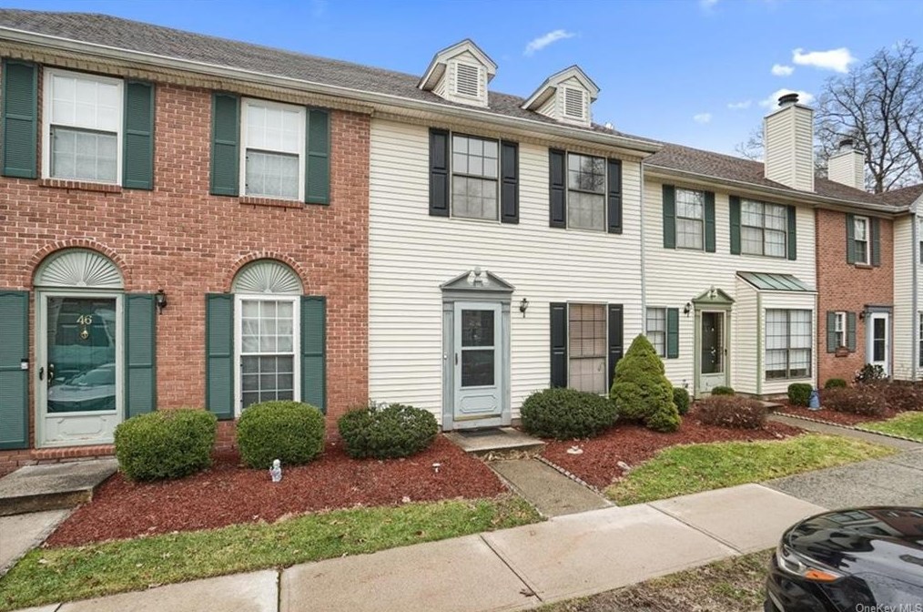 44 Yorkshire Terrace, Washingtonville, NY 10992