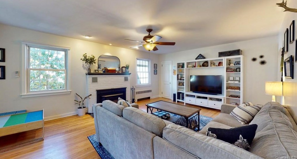 31 Mearns Ave, Highland Falls NY  10928-1103 exterior