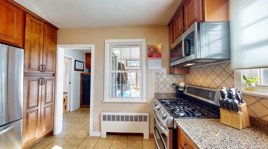 31 Mearns Ave, Highland Falls NY  10928-1103 exterior