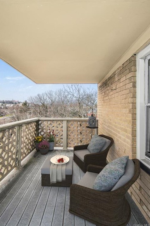 1200 Midland Ave, Yonkers NY  10708-6467 exterior