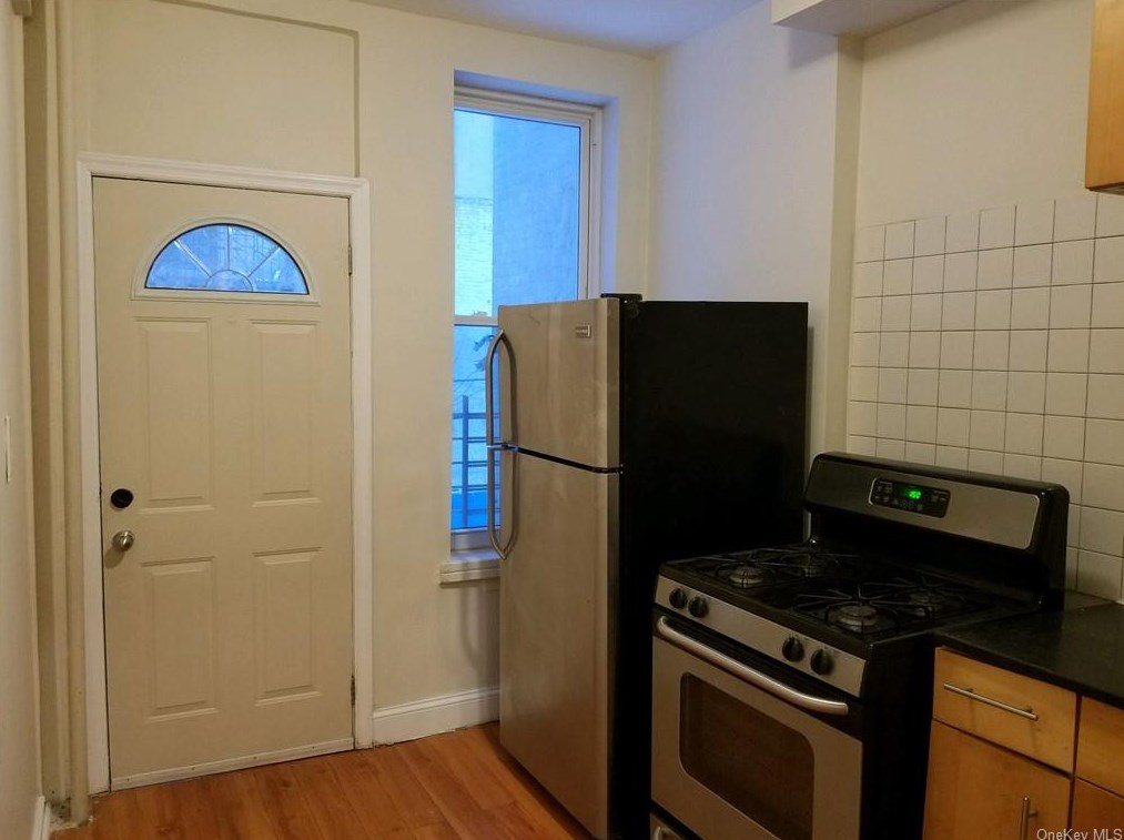 91 Elliott Ave, Yonkers, NY 10705