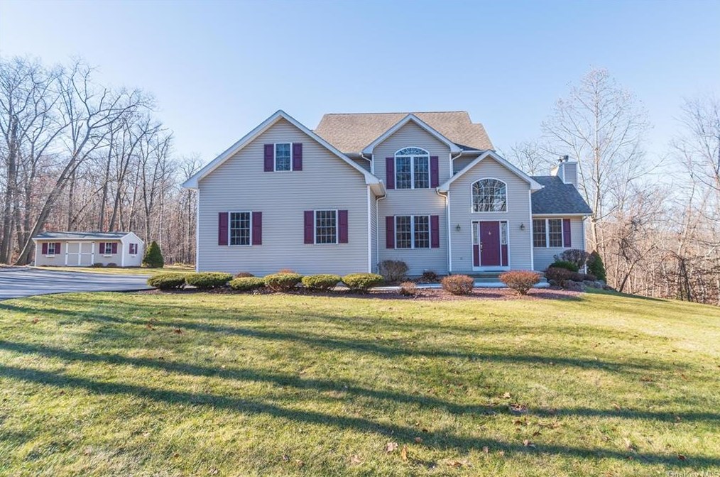 167 Cedar Cliff Rd, Monroe, NY 10950