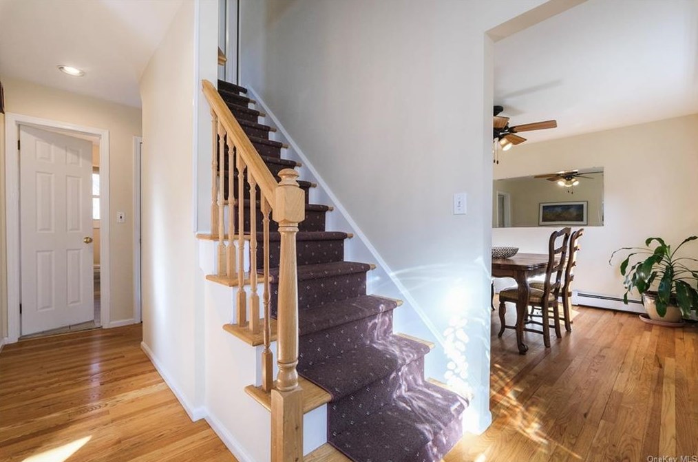 23 Bonnie Hollow Ln, Montrose, NY 10548-1313