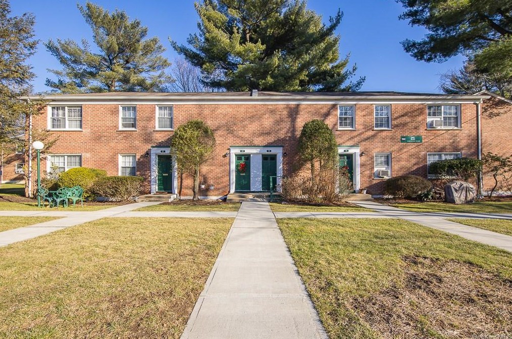 190 Pinewood Rd #78, Hartsdale, NY 10530