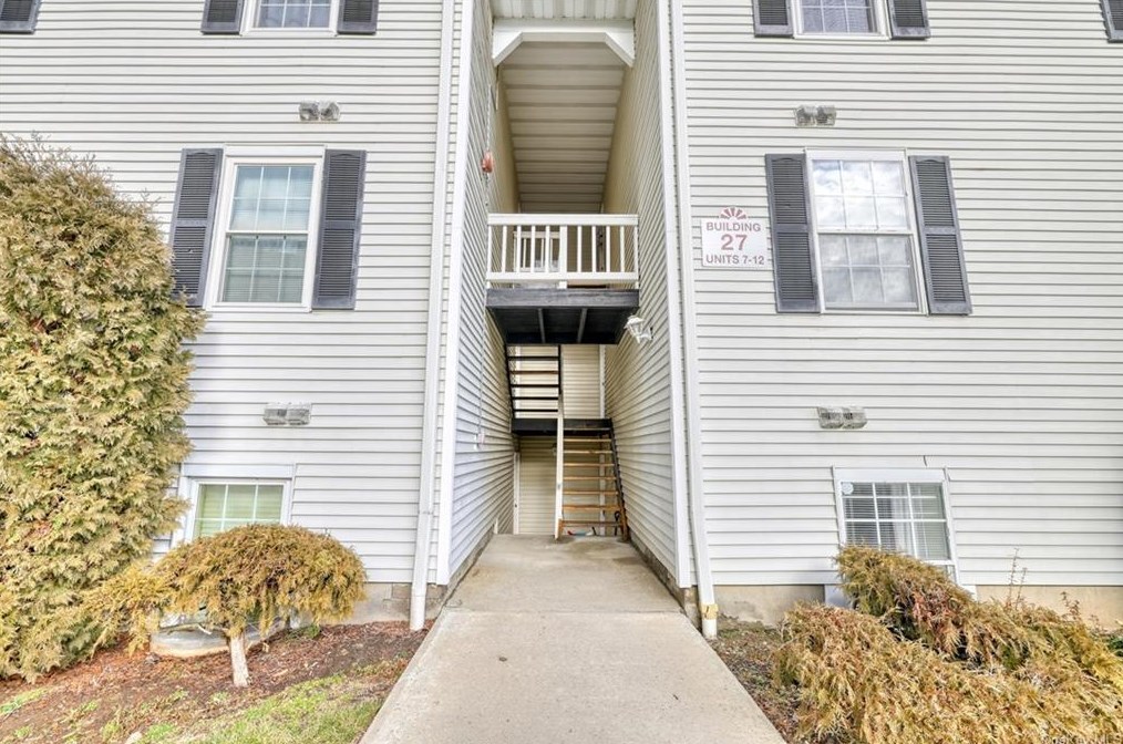 27 Lexington Hill #7, Harriman, NY 10926