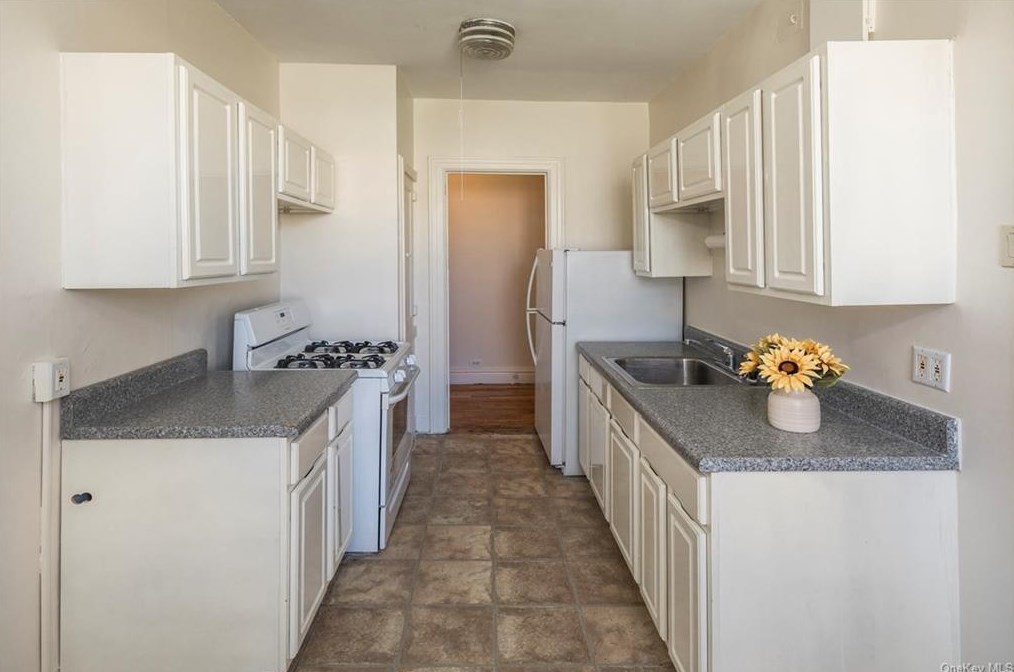 445 Gramatan Ave #cb1, Mount Vernon, NY 10552