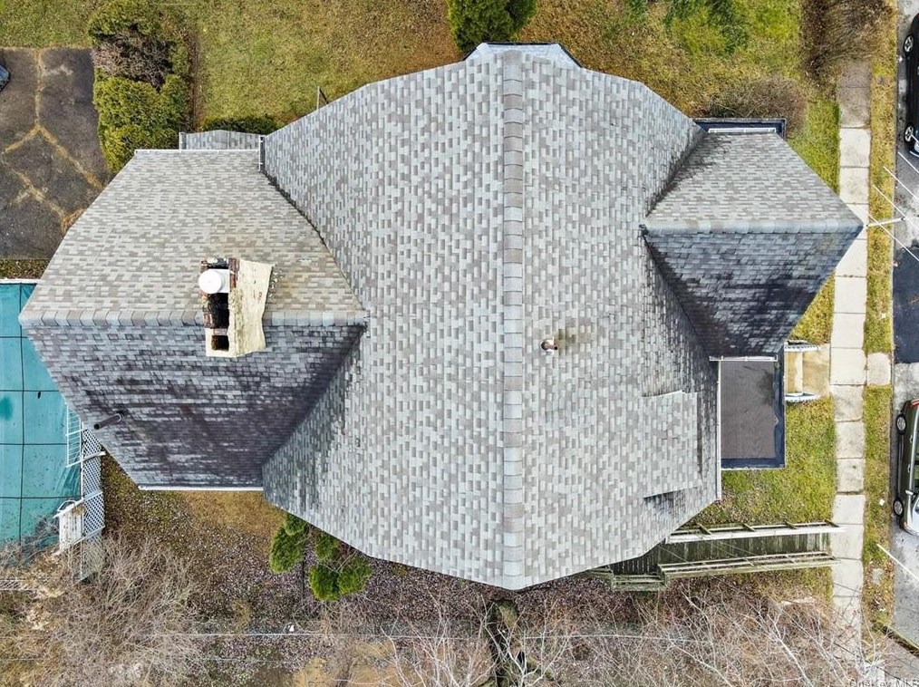 58 Amackassin Ter, Yonkers NY  10703-2214 exterior