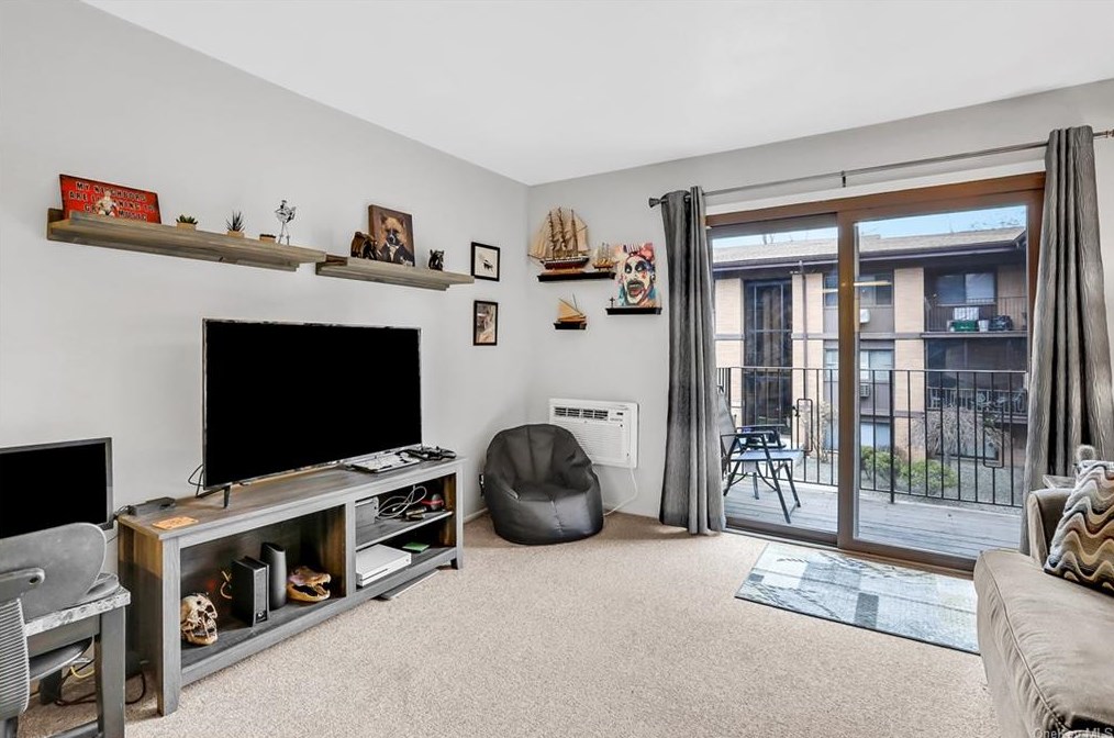 10 Oakwood Terrace #85, Newburgh, NY 12553