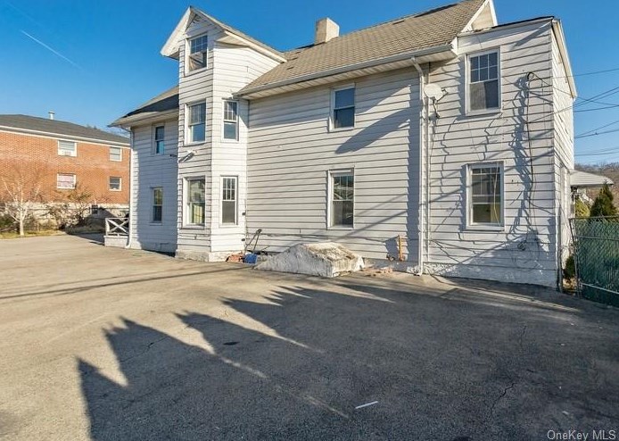 63 Hearst St, Yonkers, NY 10703-1024