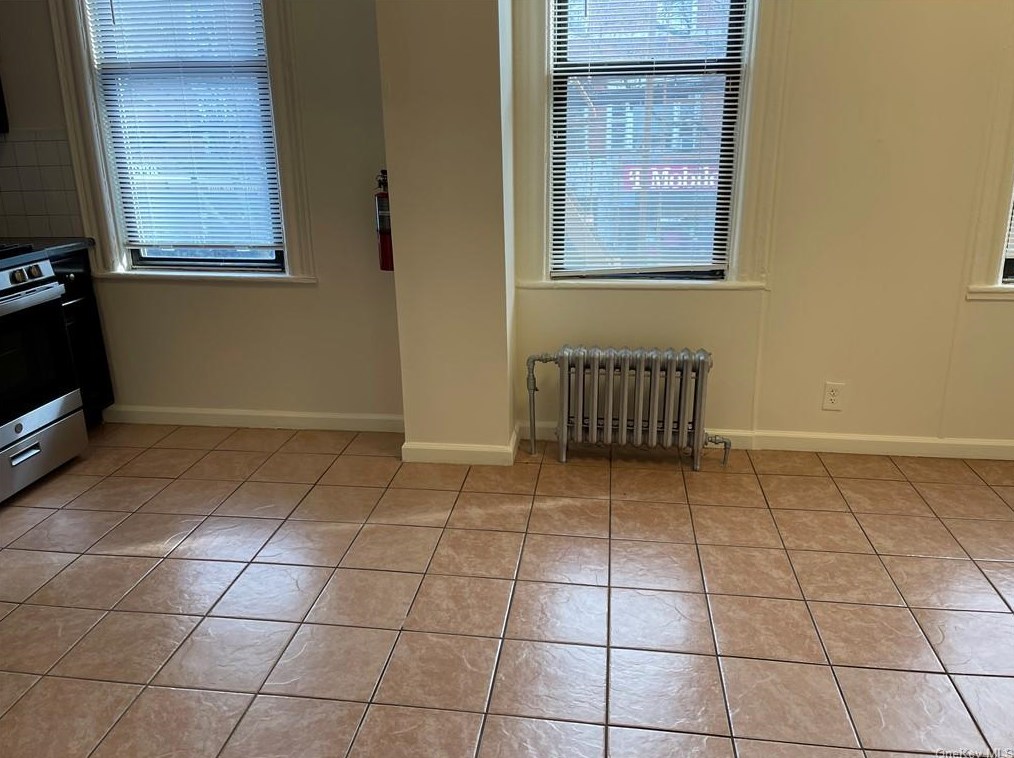 2391 Arthur Ave #1f, Bronx, NY 10458